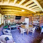 In Szopa Mit Garten Und Terrasse By Interhome בית נופש Miechucino