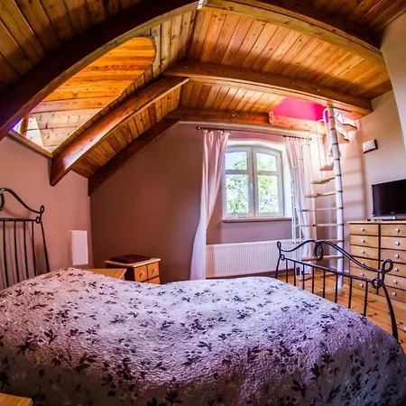 In Szopa Mit Garten Und Terrasse By Interhome *