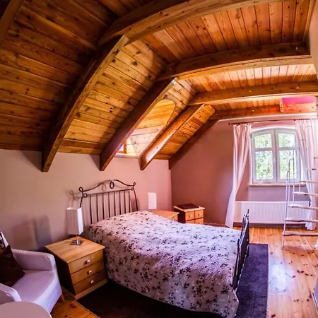 In Szopa Mit Garten Und Terrasse By Interhome Miechucino