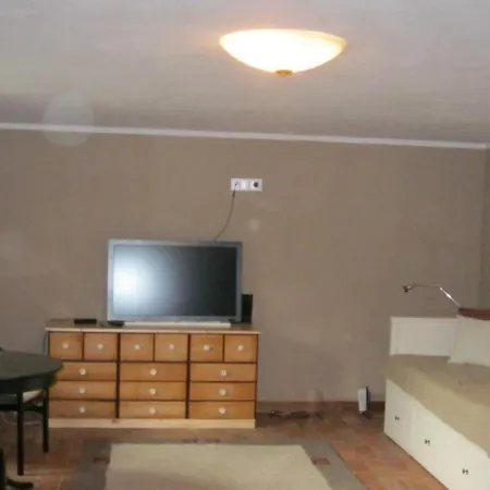 In Szopa Mit Garten Und Terrasse By Interhome *