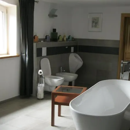 度假居 In Szopa Mit Garten Und Terrasse By Interhome