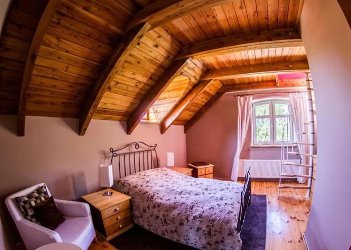 In Szopa Mit Garten Und Terrasse By Interhome Miechucino