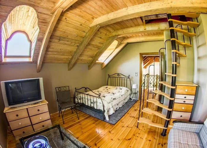 In Szopa Mit Garten Und Terrasse By Interhome Miechucino