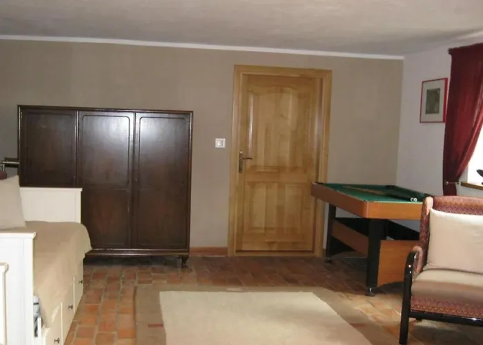 度假居 In Szopa Mit Garten Und Terrasse By Interhome